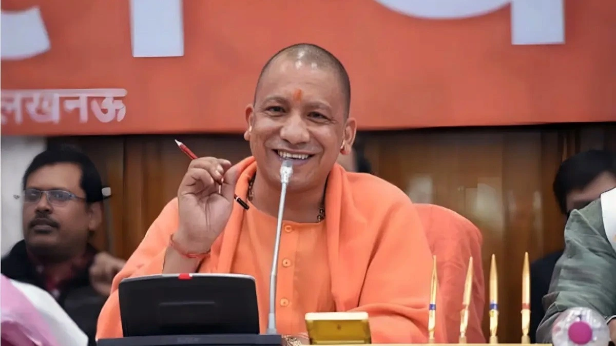 UP: योगी सरकार की सौगात: राज्य कर्मचारियों को 2% DA बढ़ोतरी।